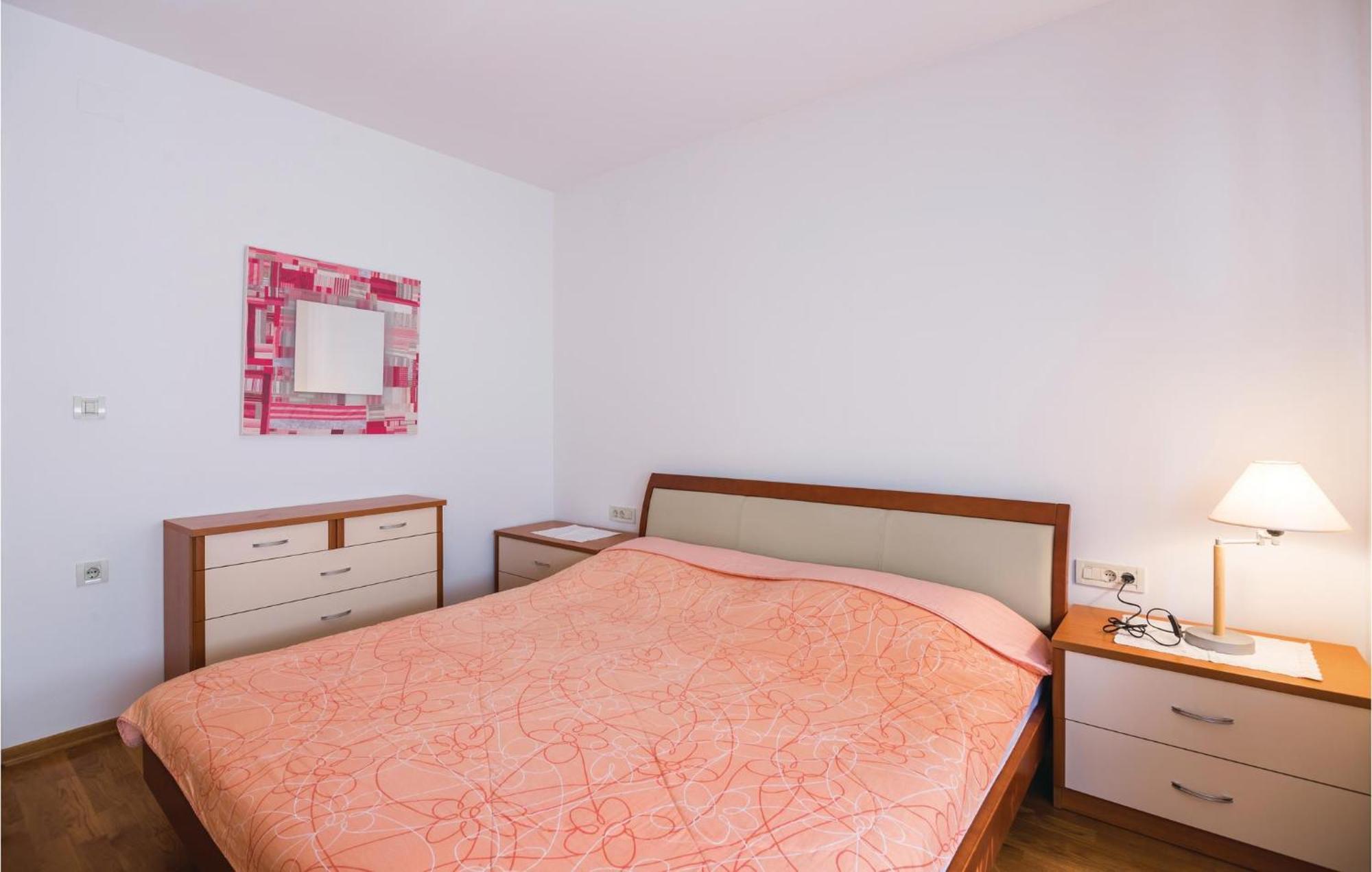 Cozy Apartment In Rijeka With Kitchen Luaran gambar